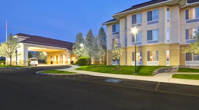 The Homewood Suites By Hilton Ithaca Eksteriør billede
